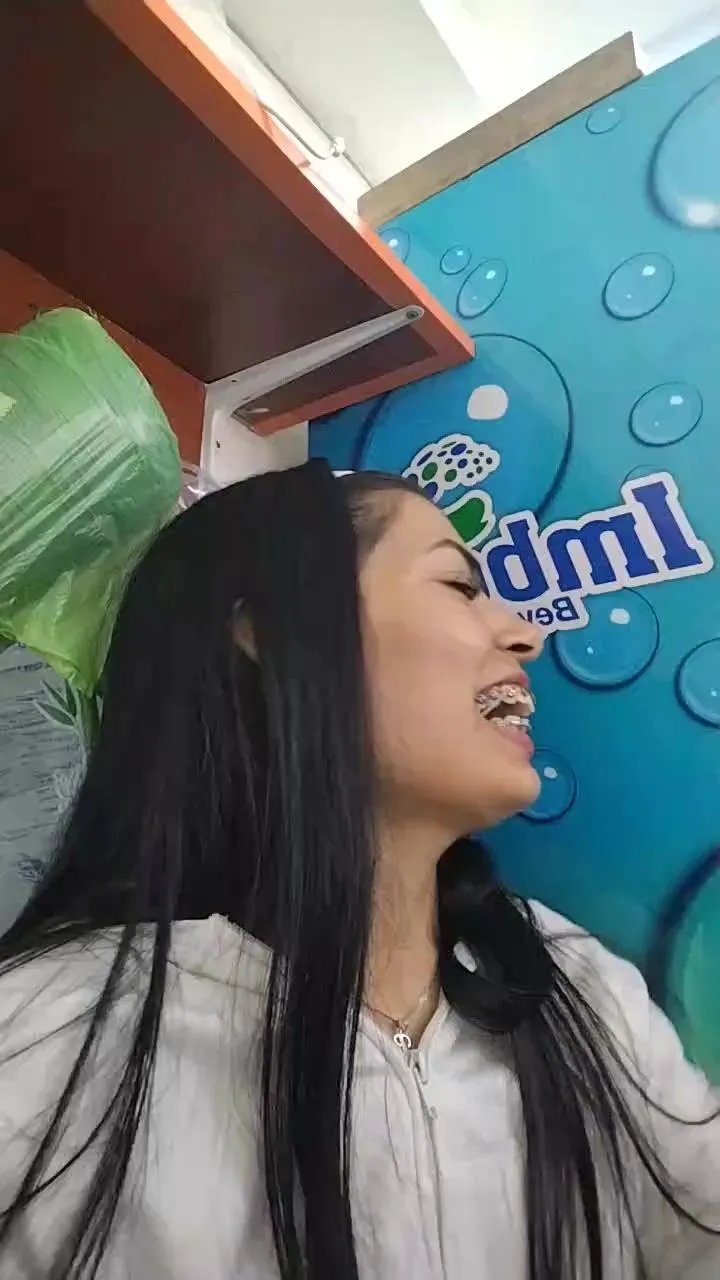 Freechat Estefanii_R on Cam4