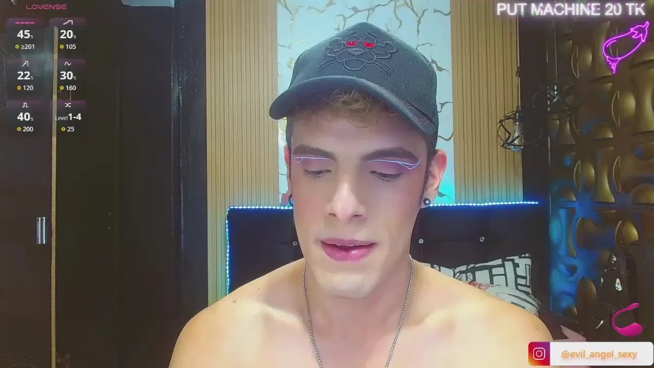 Offline evil_angelsex on Cam4