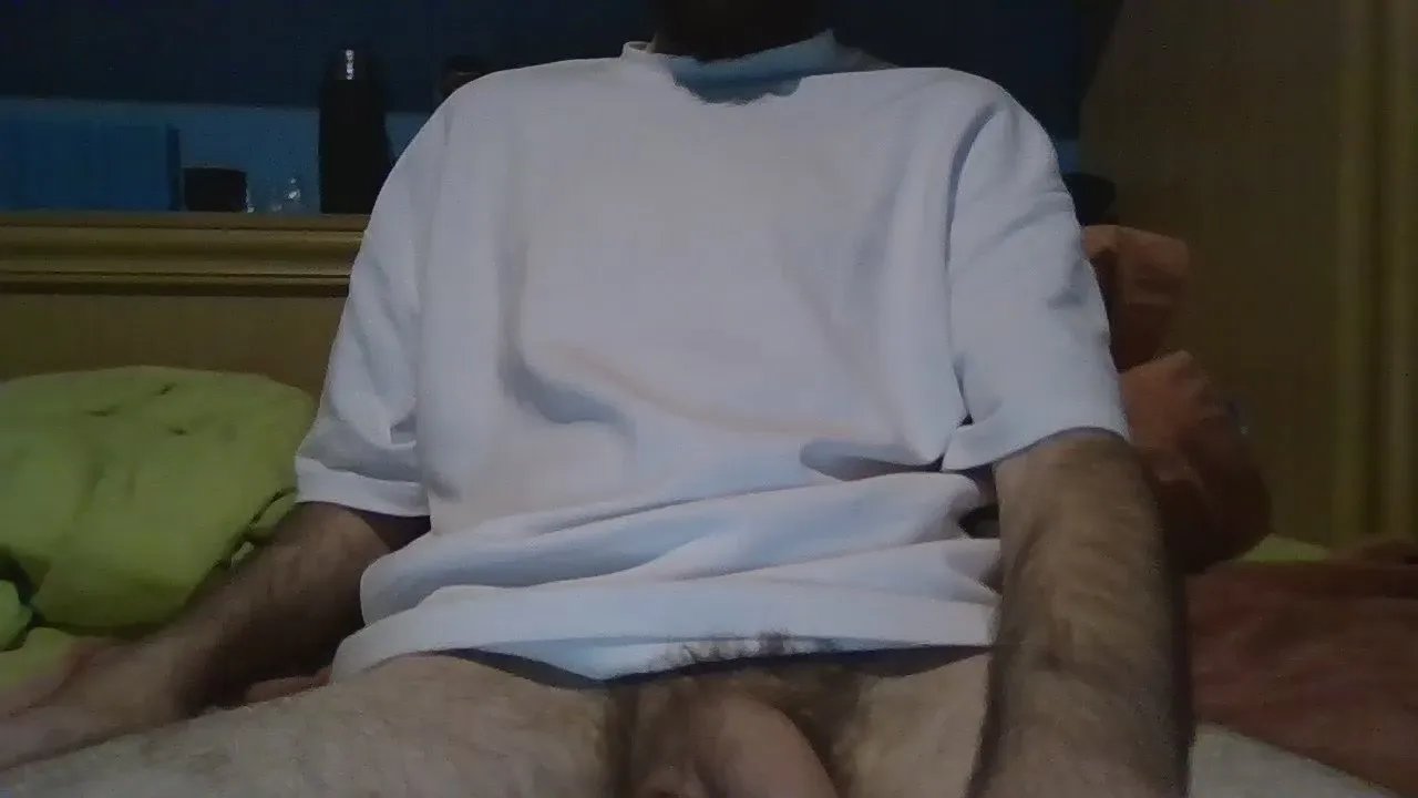 Offline Excuseme1 on Cam4