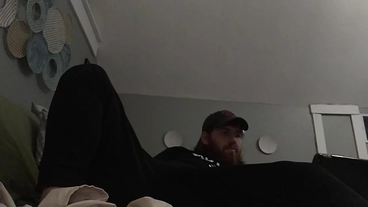 Offline Explosive_andyy on Cam4