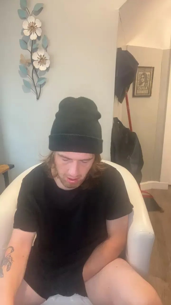 Offline Explosive_andyy on Cam4