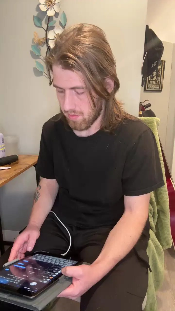 Offline Explosive_andyy on Cam4