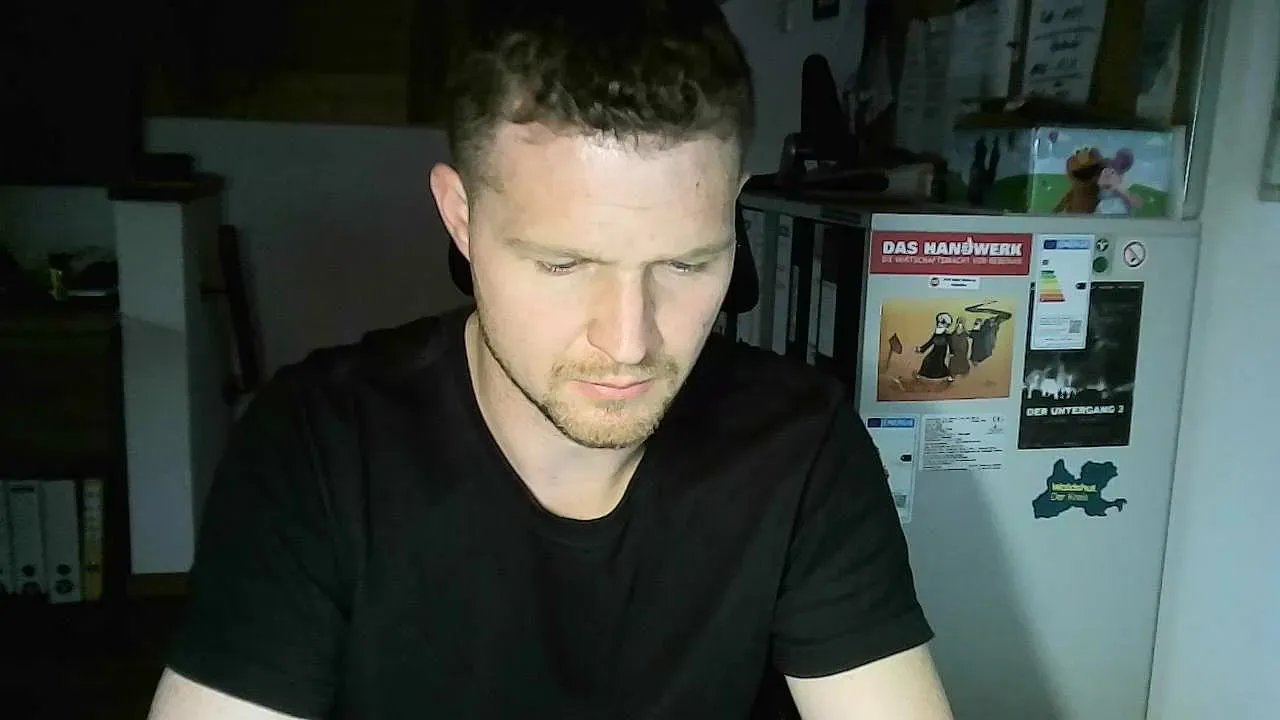 Offline feger97_fun on Cam4