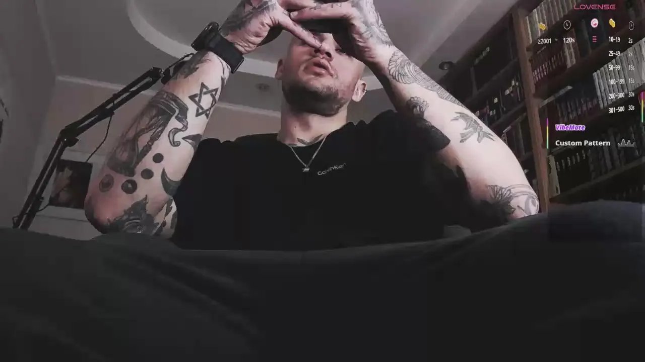 Offline FindomJason on Cam4