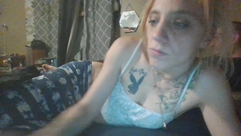 Freechat flavi1996 on Cam4