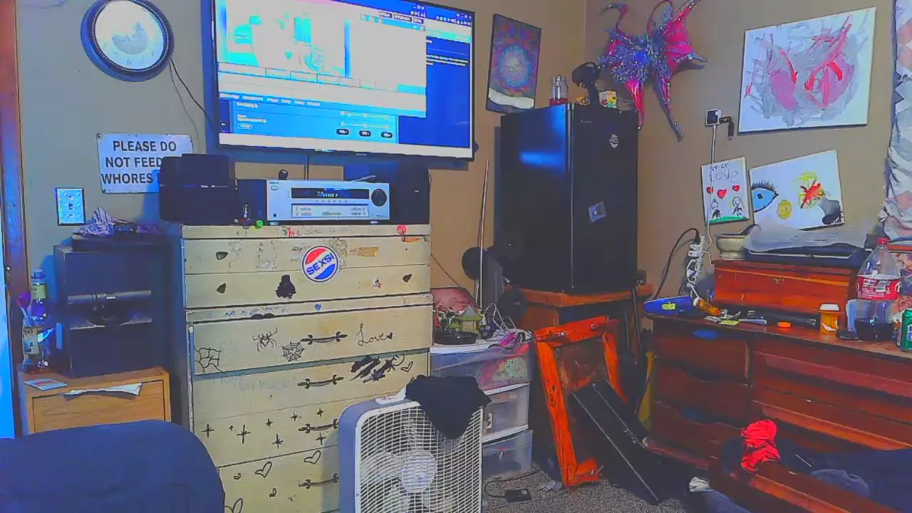 Freechat flavi1996 on Cam4