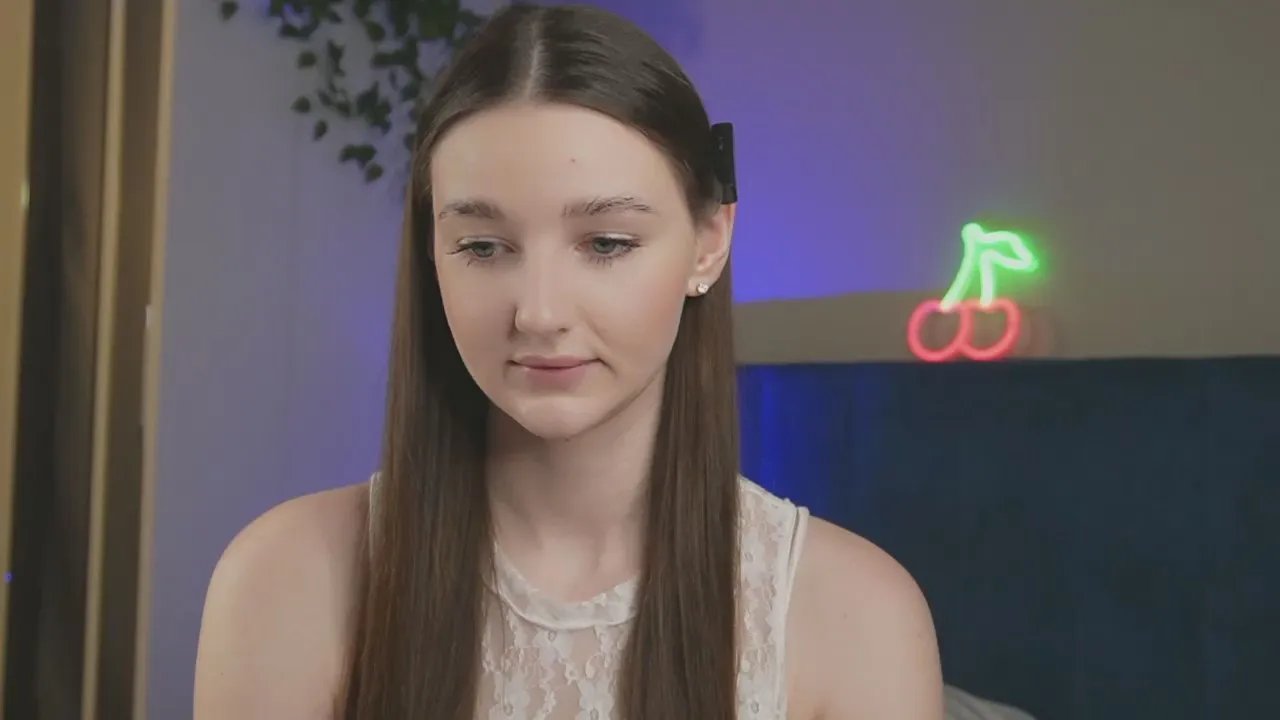 Offline GayAkey on Cam4