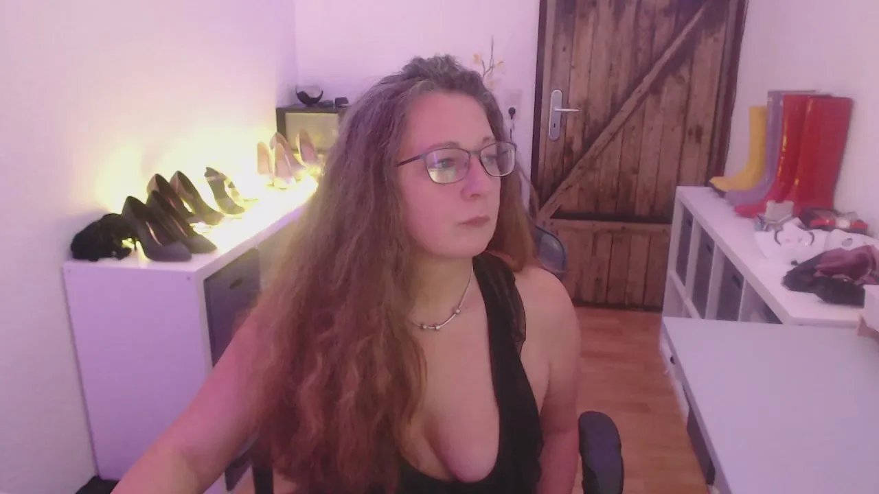 Offline geilesluder753 on Cam4