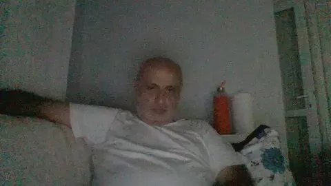 Offline globetrotterdrv on Cam4