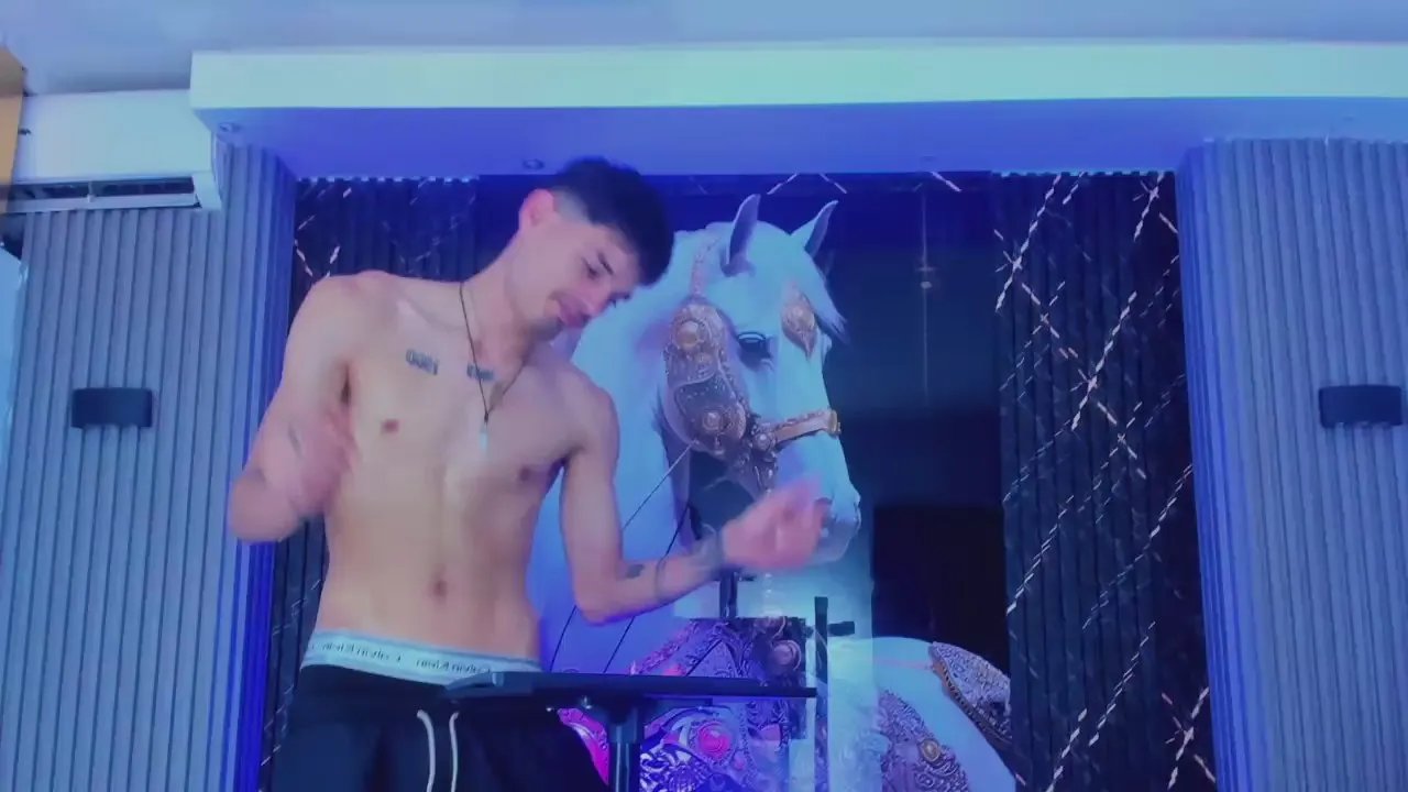 Offline handsome_boys22 on Cam4