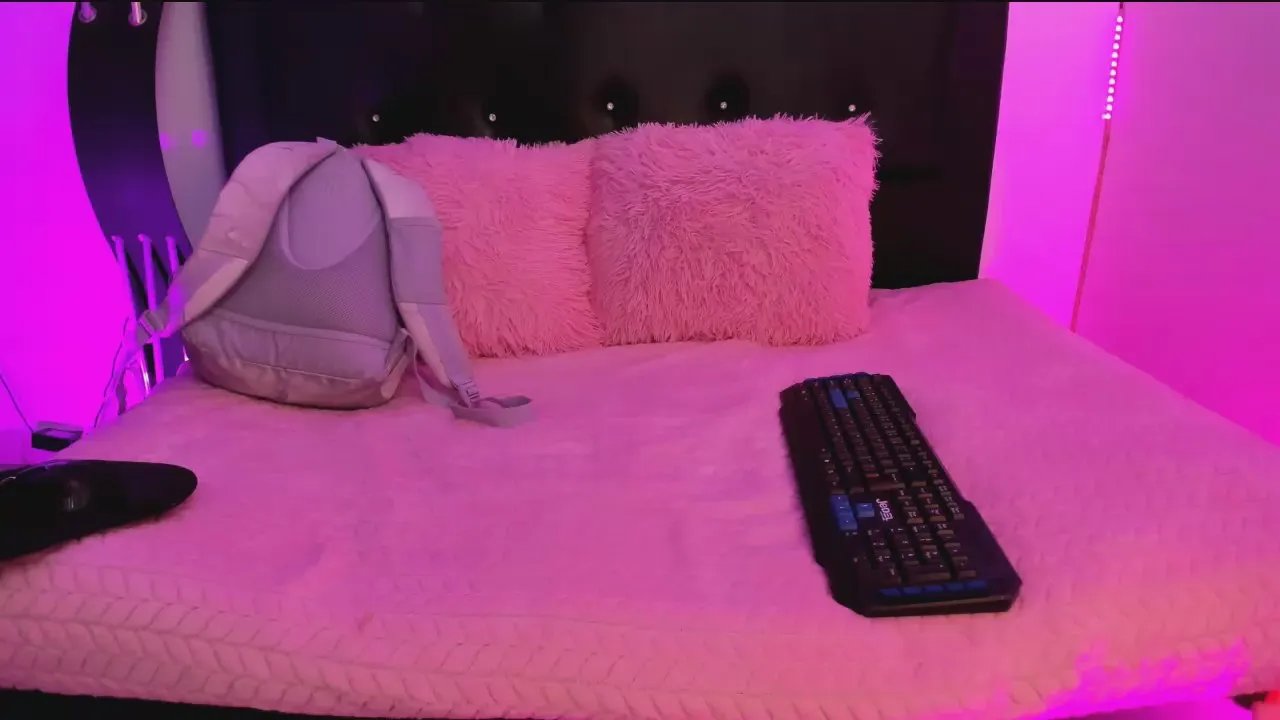 Offline Hanna_Kl on Cam4