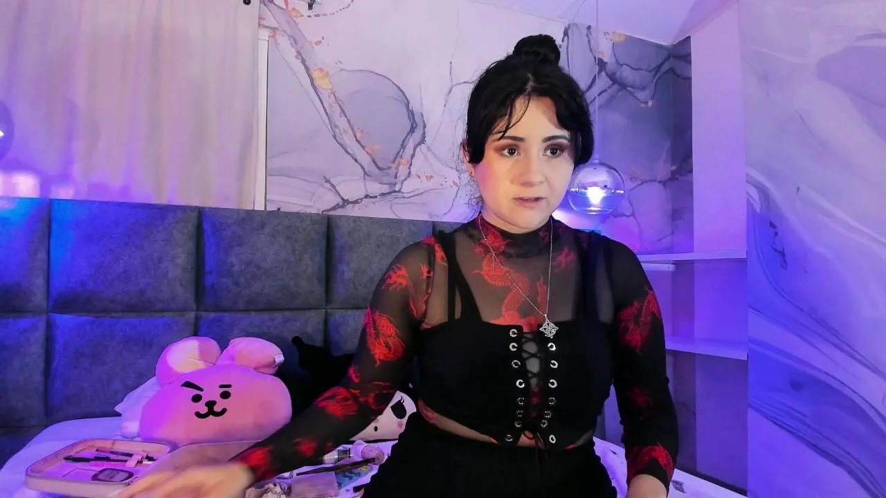 Freechat HariMoon on Cam4