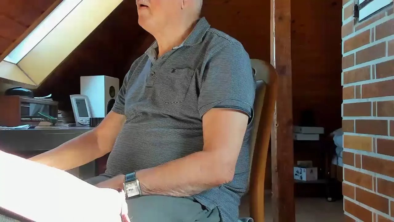 Offline heinz2 on Cam4