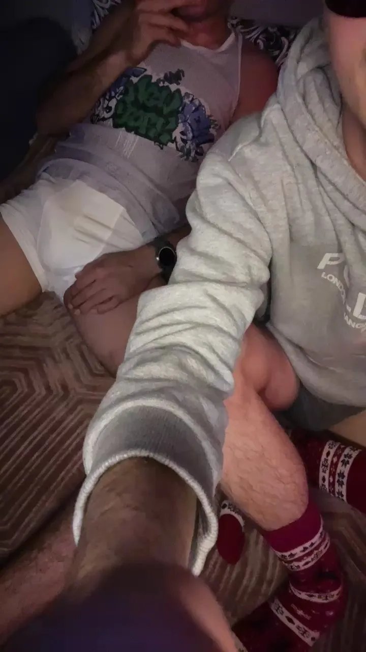 Offline HornyCocb on Cam4