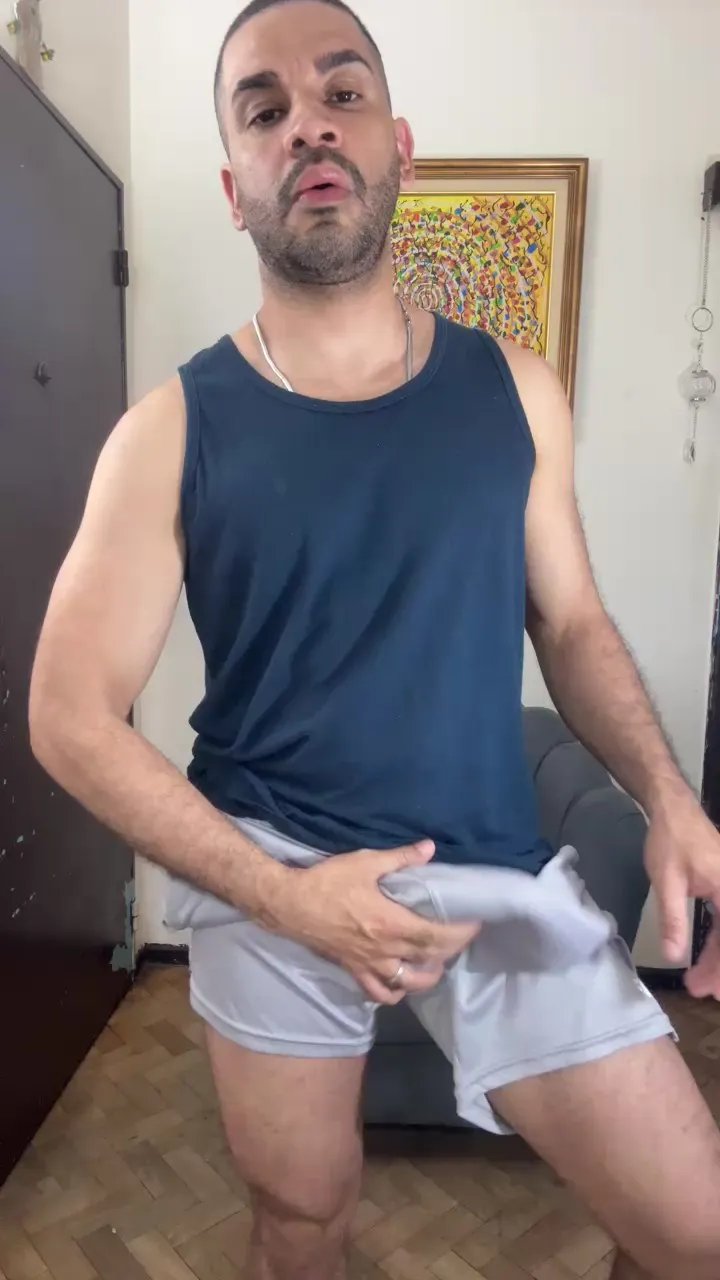 Offline Hotttmateo on Cam4