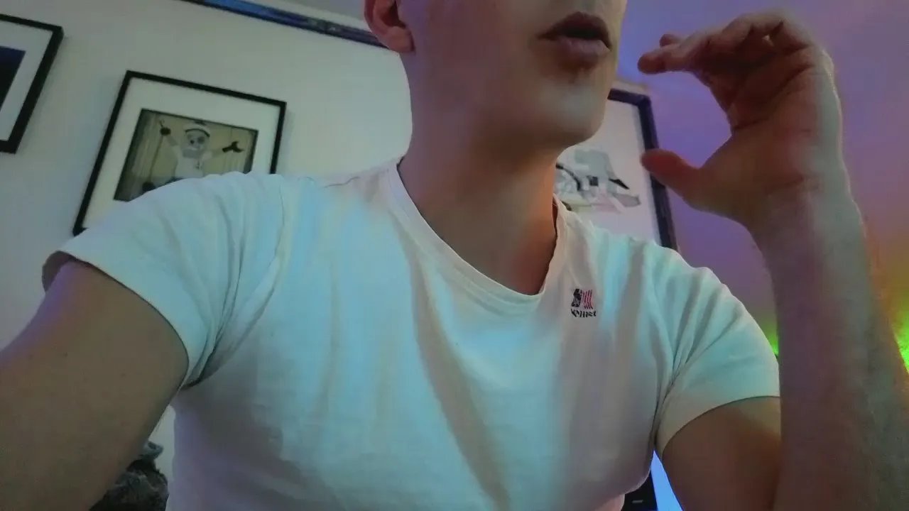 Offline HuGo4K on Cam4