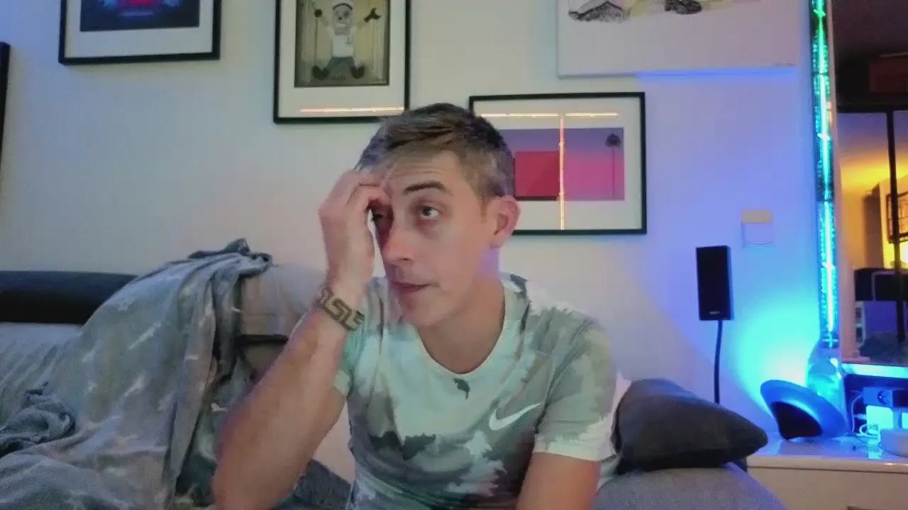 Offline HuGo4K on Cam4