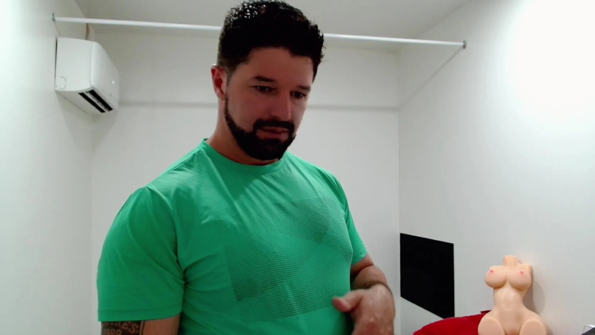 Offline Iam_rick on Cam4