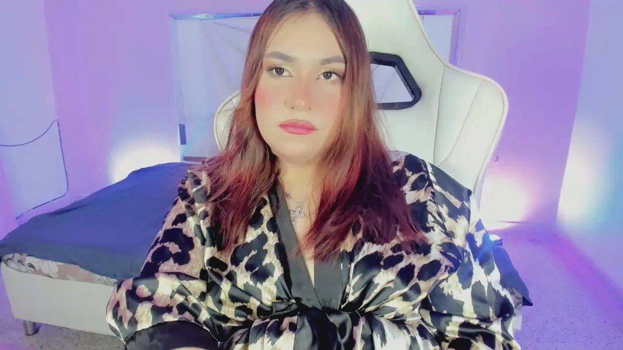 Freechat isadora_ryu on Cam4