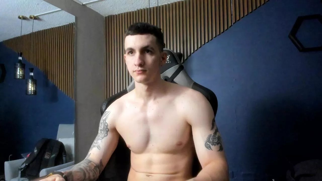 Freechat JacksonOlsenn on Cam4