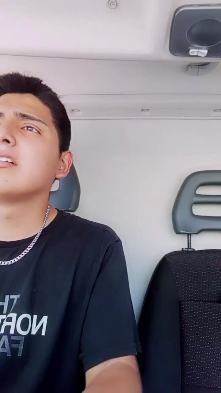 Offline James25nava on Cam4