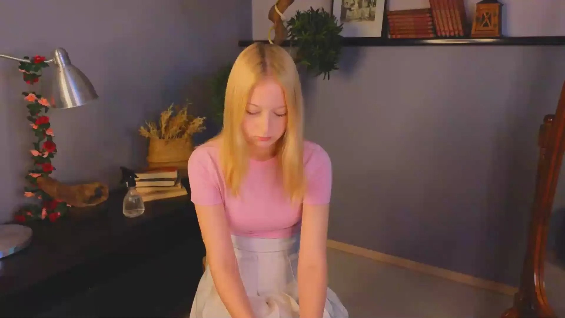 Freechat JeanieBeynon on Cam4