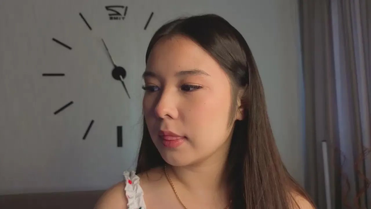 Offline JoanieChelf on Cam4