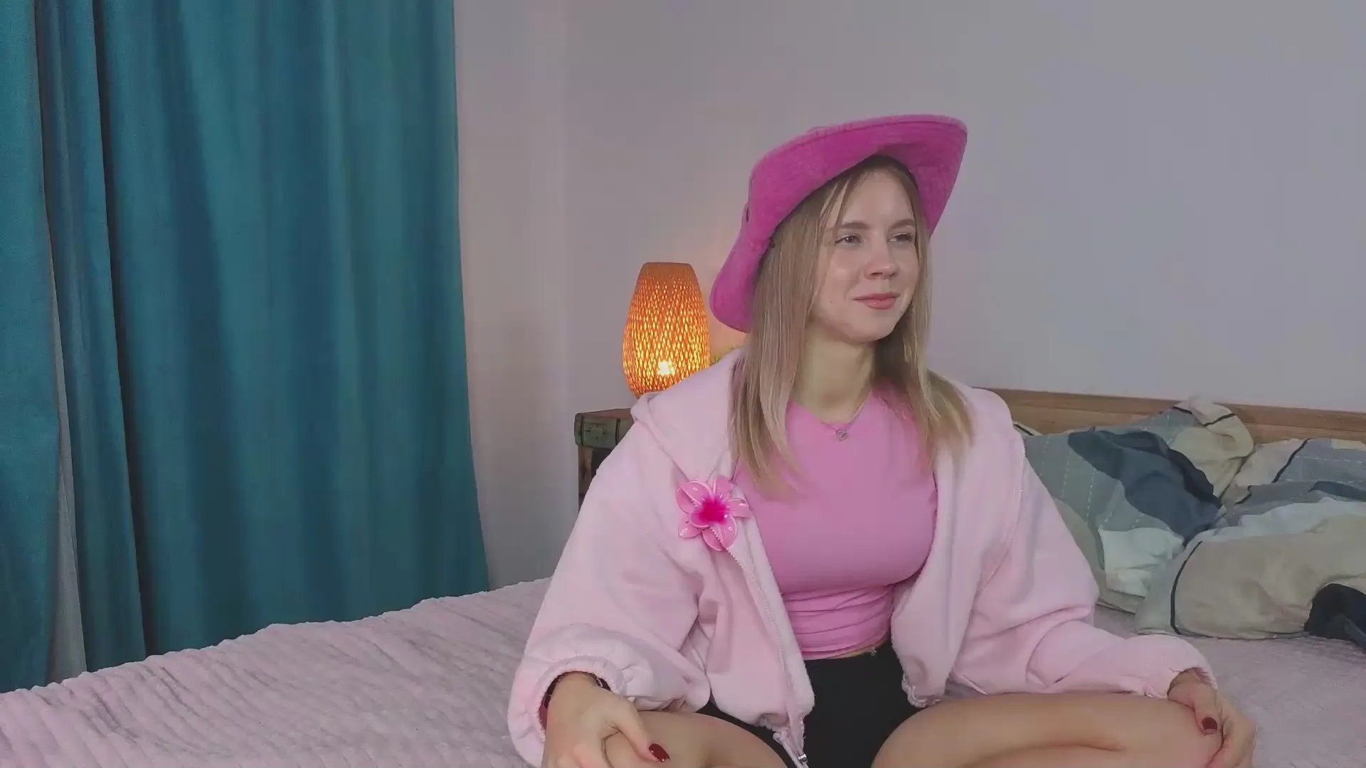 Freechat JuleneKappen on Cam4