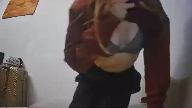 Offline JuleneSimmon on Cam4