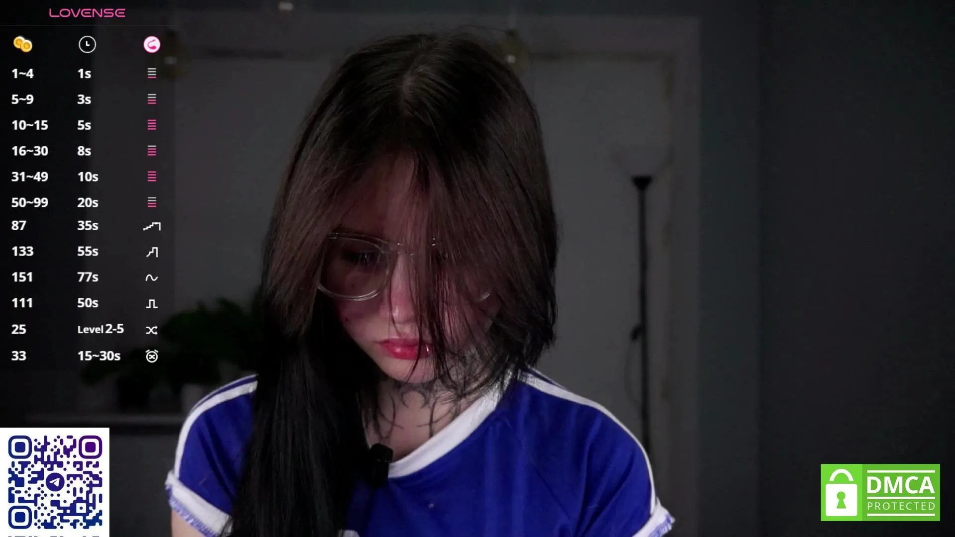 Offline JuliannaBoche on Cam4