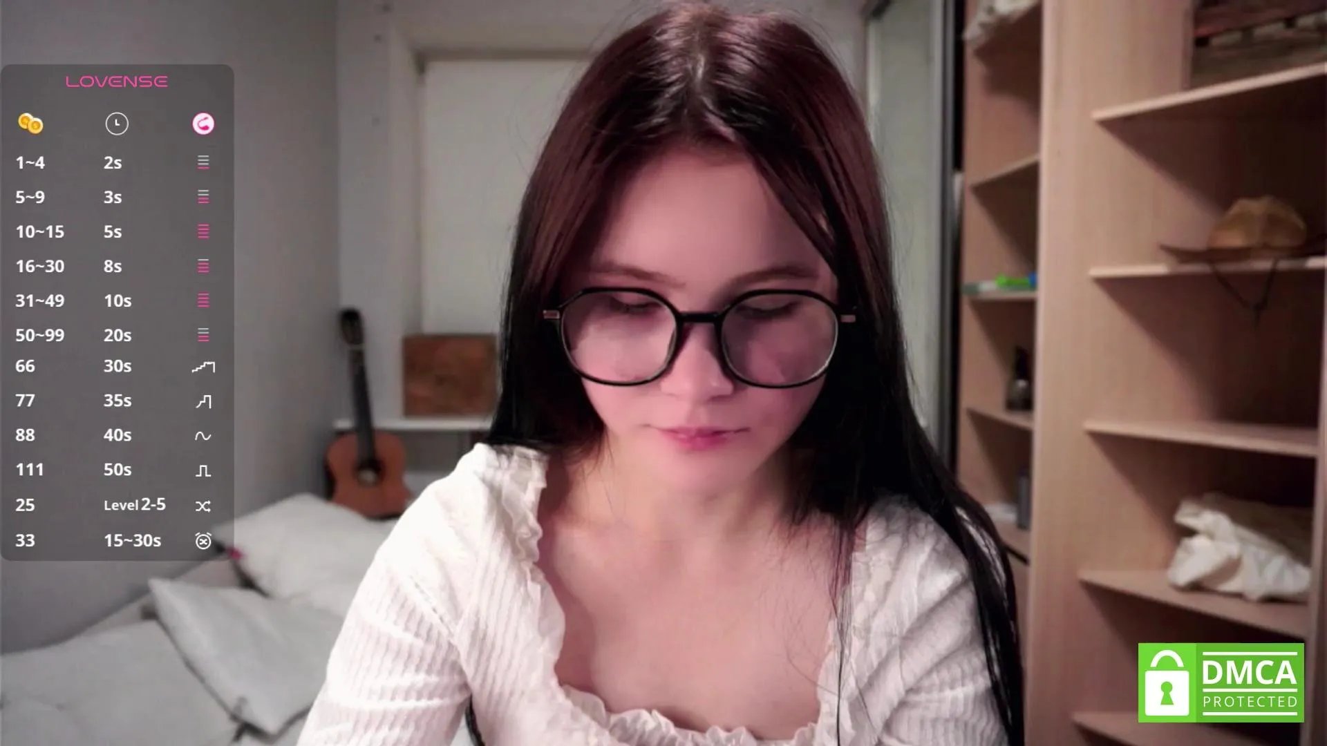 Offline JuliannaBoche on Cam4