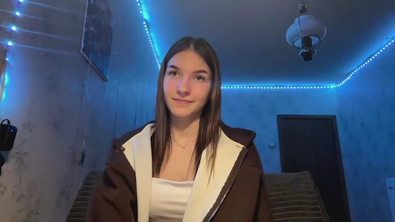 Freechat KristalGrochow on Cam4