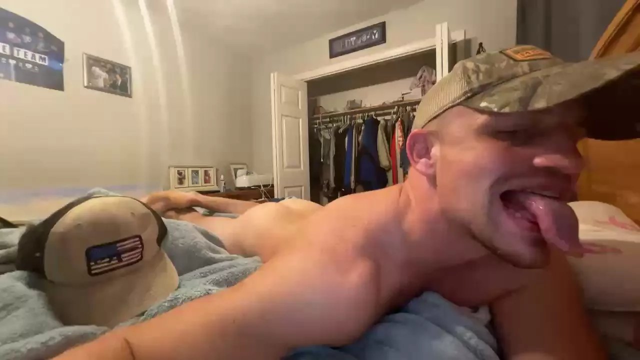 Offline kyisuno on Cam4