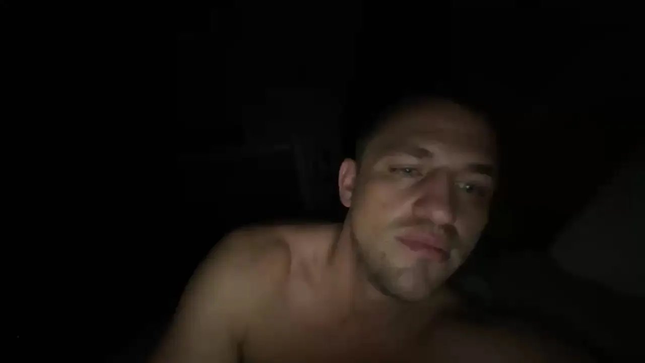 Offline kyisuno on Cam4