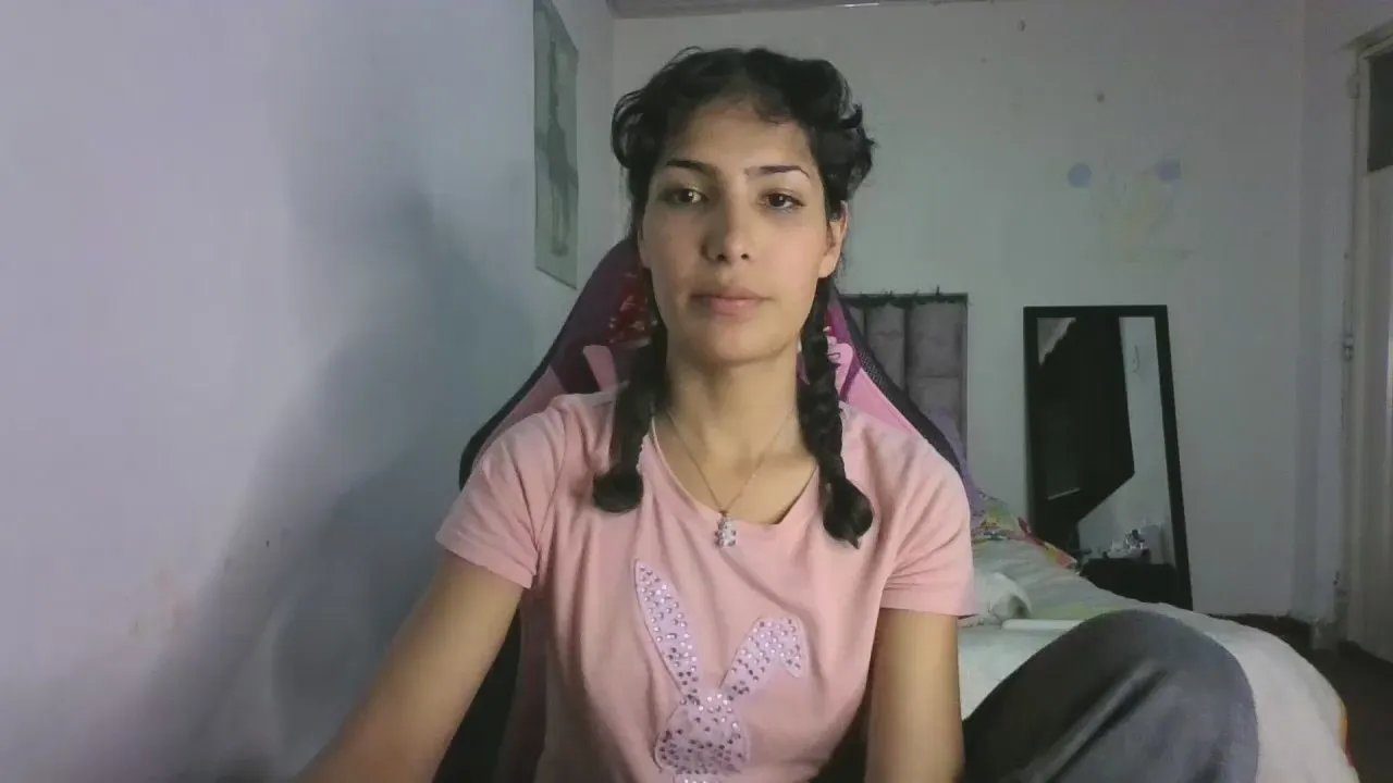 Lanna_horny on Cam4 