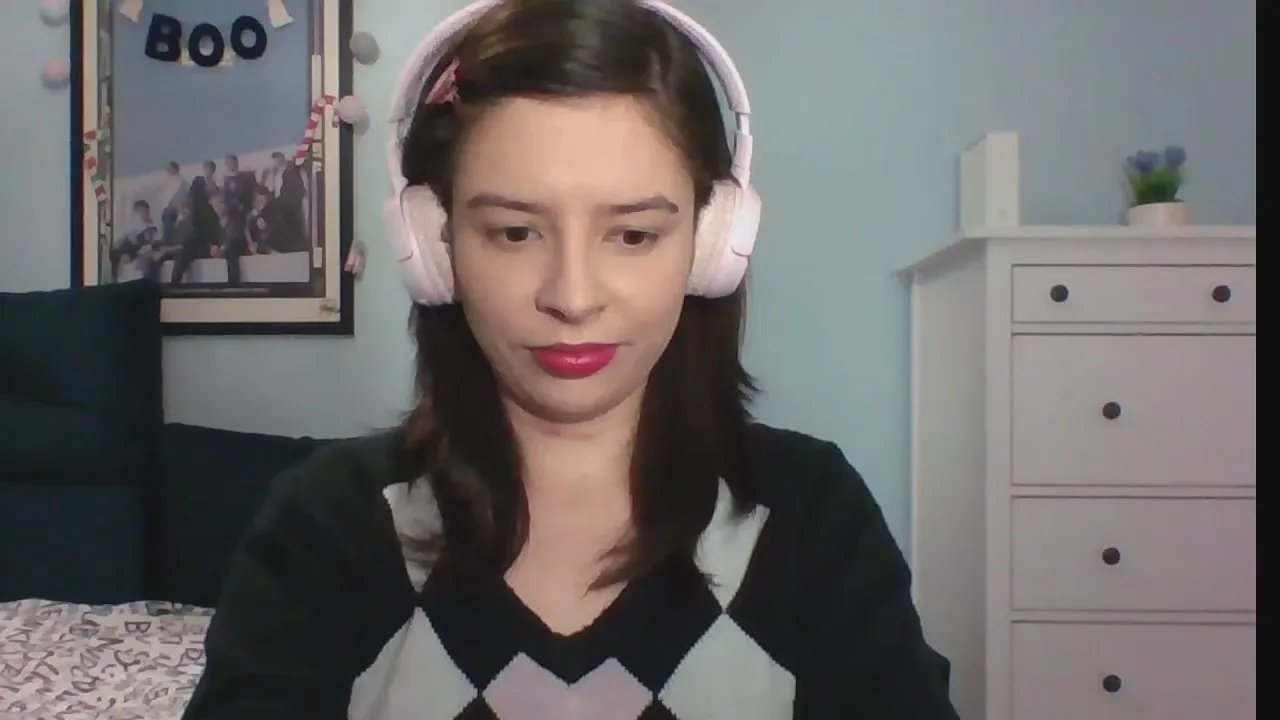 Offline LariceSweetgirl on Cam4