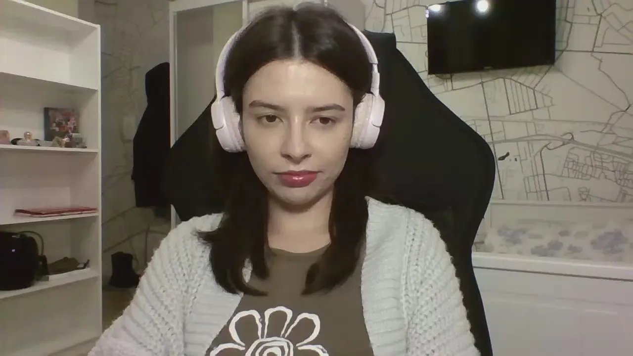 Offline LariceSweetgirl on Cam4