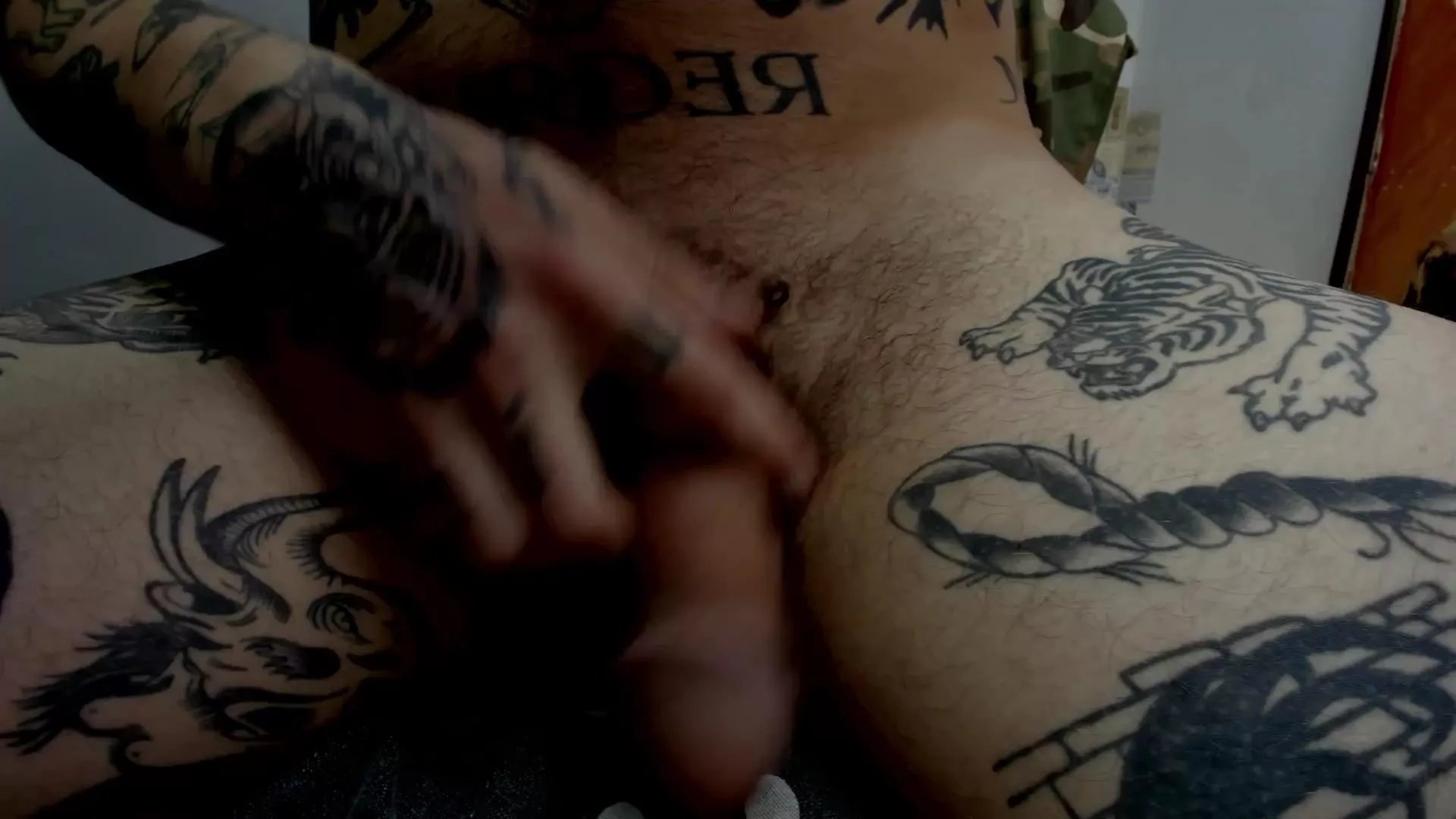 Offline Layneinchains on Cam4