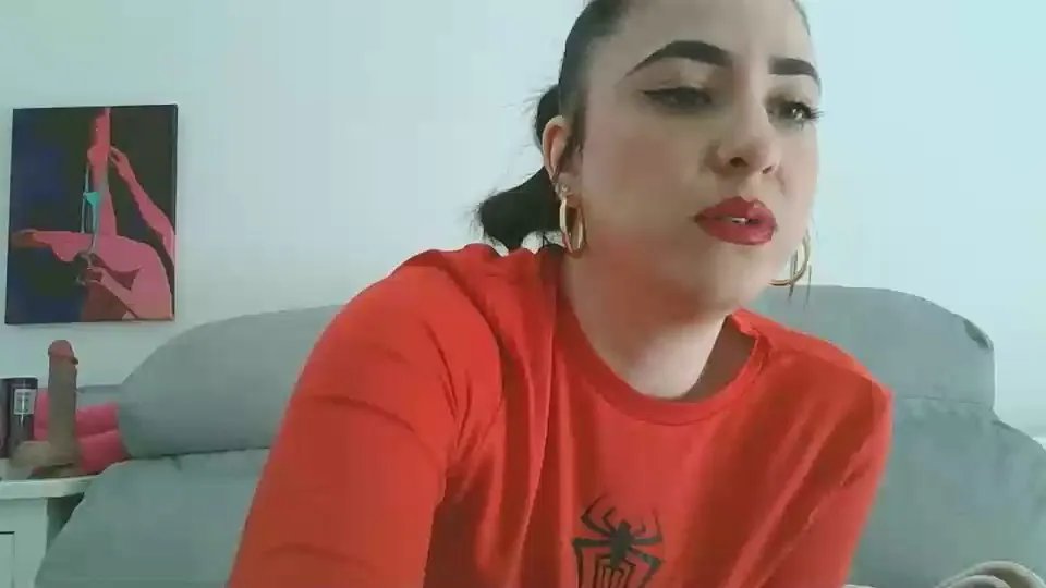 Offline LeilaCG28 on Cam4