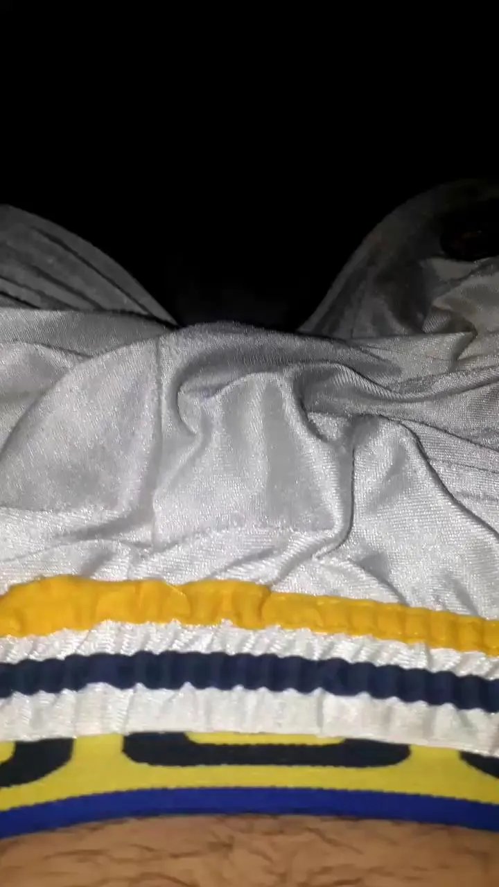 Offline Leo23cm5 on Cam4