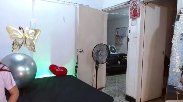 Freechat leonnela on Cam4