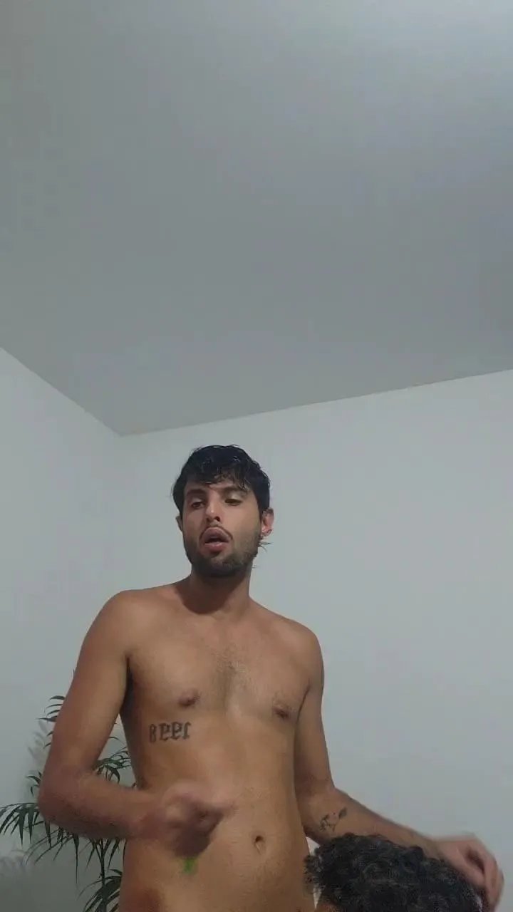 Offline Levi_Henrique on Cam4