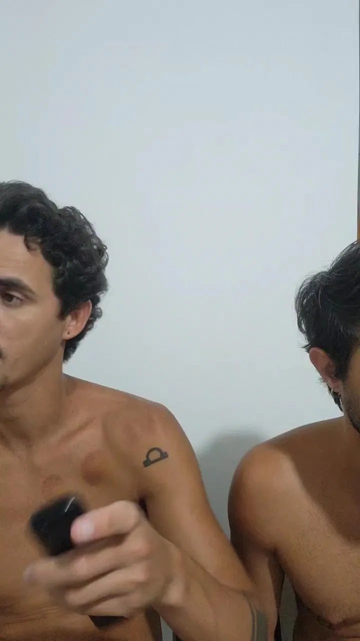 Offline Levi_Henrique on Cam4