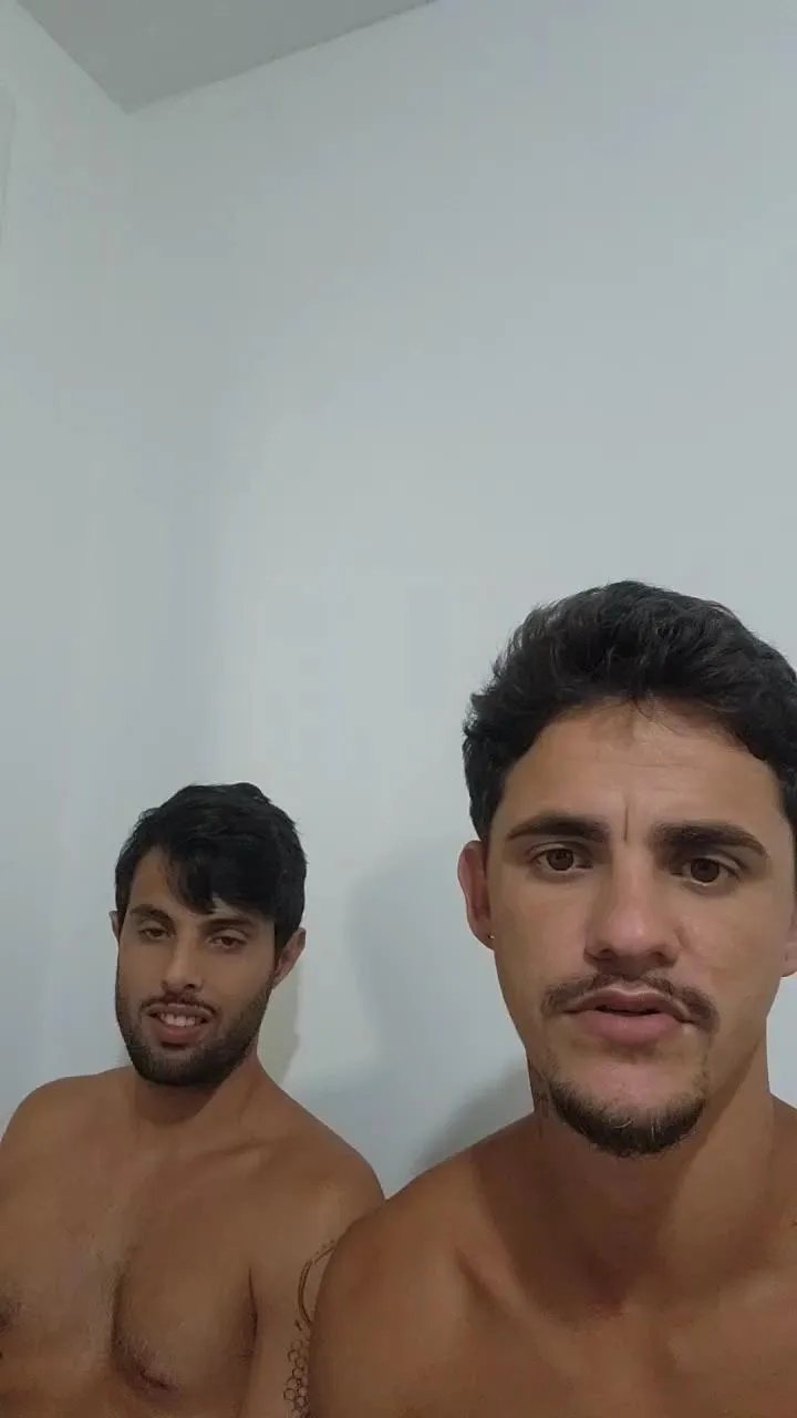 Offline Levi_Henrique on Cam4