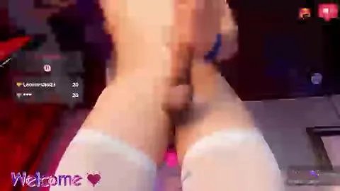 Offline littleguuyx18 on Cam4