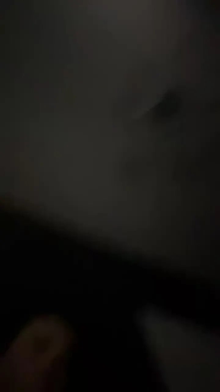 Offline littlered2xxx on Cam4