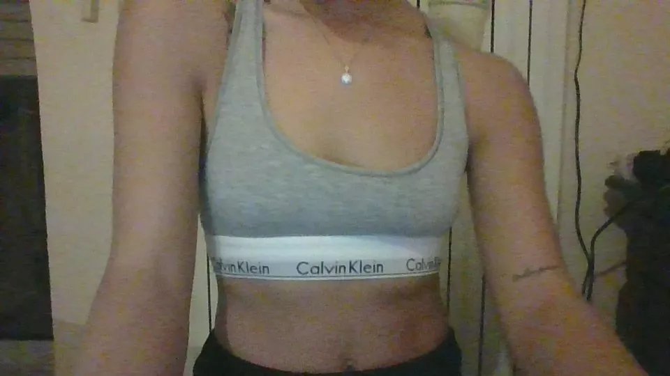 Offline Lorella345 on Cam4