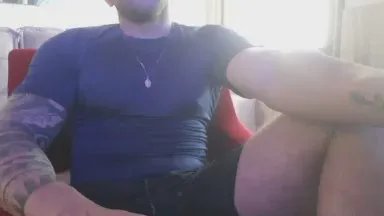 Offline LoveLirah on Cam4