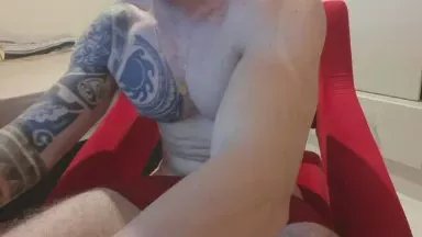 Offline LoveLirah on Cam4