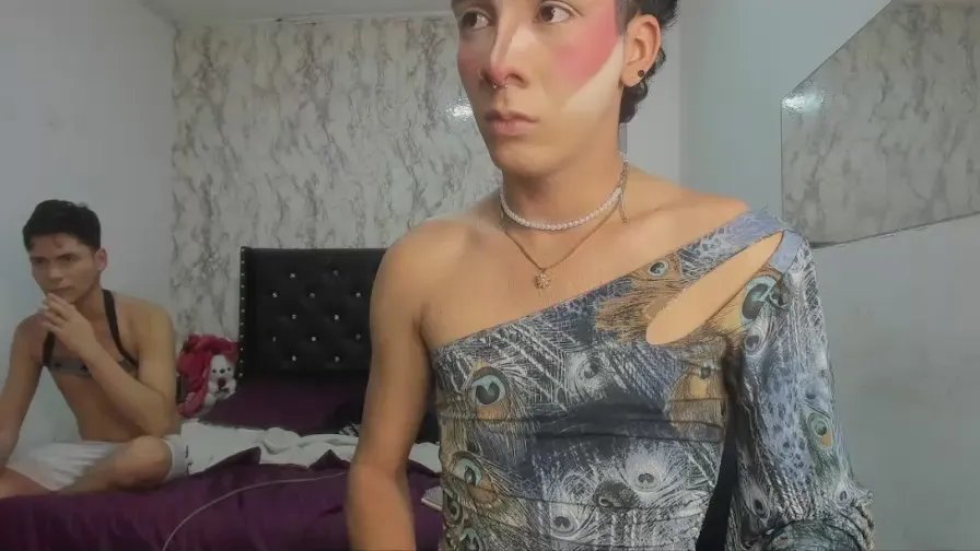 Freechat Lovers_Spicy on Cam4